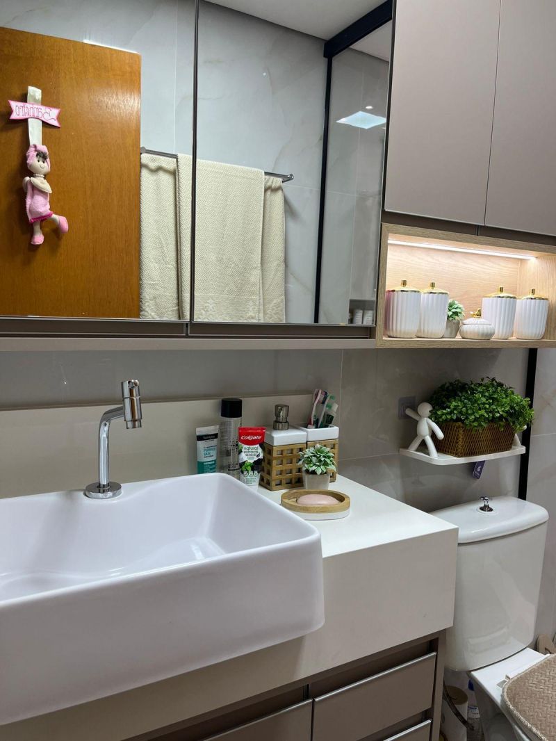 Apartamento com 1 quarto, 2 banheiros e 80m² à venda no bairro Centro, Taquara
