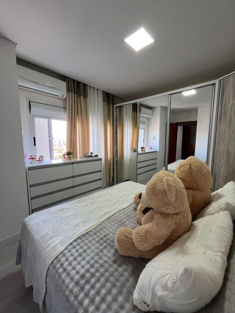 Apartamento com 1 quarto, 2 banheiros e 80m² à venda no bairro Centro, Taquara