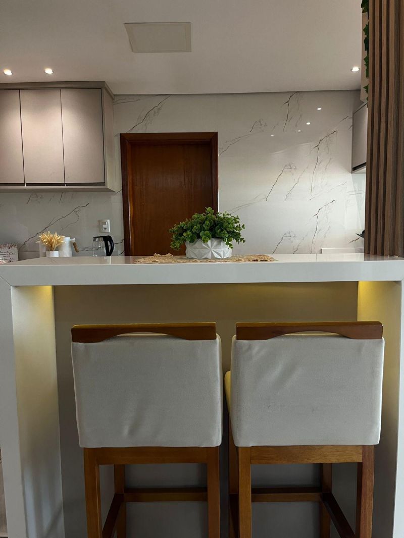 Apartamento com 1 quarto, 2 banheiros e 80m² à venda no bairro Centro, Taquara