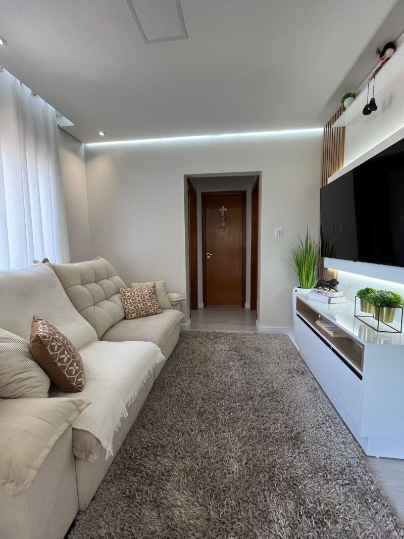 Apartamento com 1 quarto, 2 banheiros e 80m² à venda no bairro Centro, Taquara