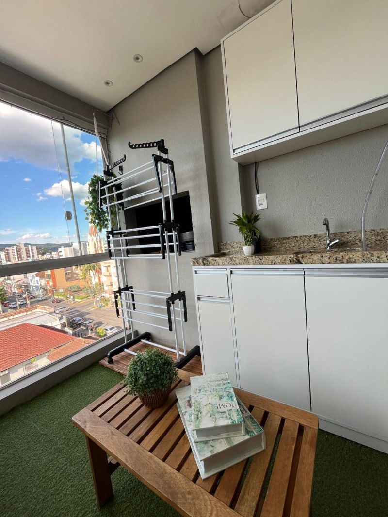 Apartamento com 1 quarto, 2 banheiros e 80m² à venda no bairro Centro, Taquara