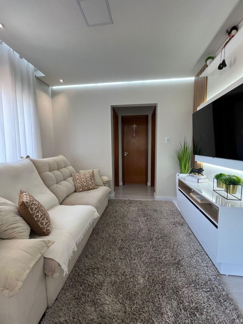 Apartamento com 1 quarto, 2 banheiros e 80m² à venda no bairro Centro, Taquara