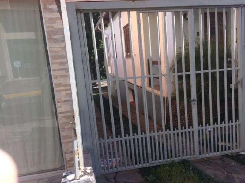 Casa com 2 quartos, 2 banheiros e 90m² à venda no bairro Centro, Taquara
