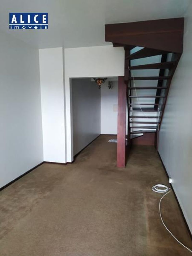 Apartamento com 3 quartos e 2 banheiros à venda no bairro Centro, Taquara
