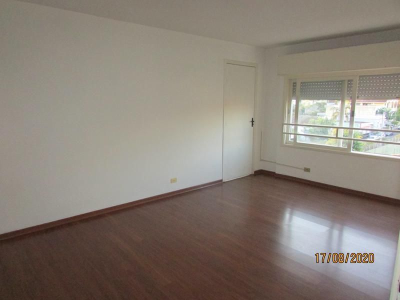 Apartamento com 3 quartos, 2 banheiros e 130m² à venda no bairro Centro, Taquara
