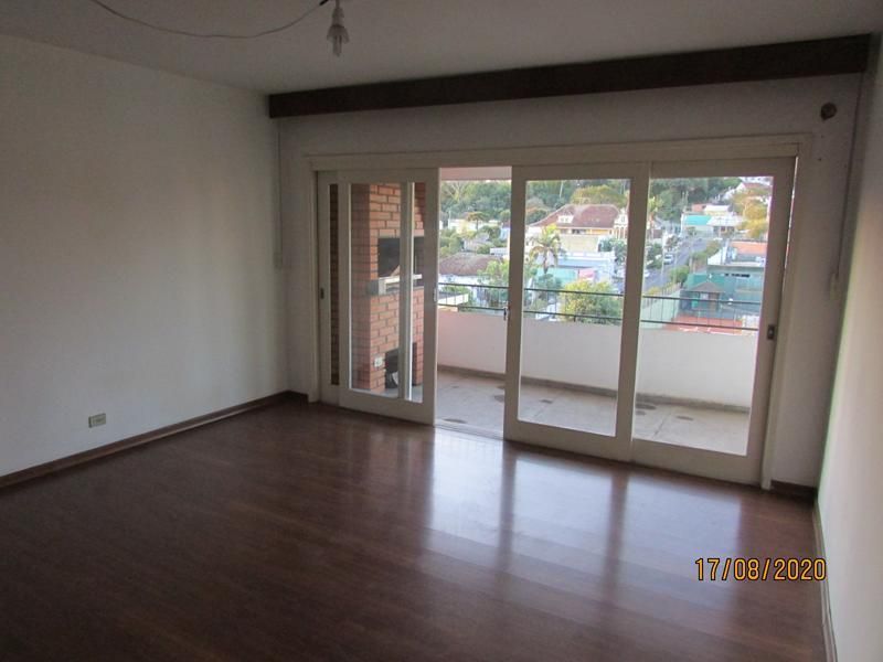 Apartamento com 3 quartos, 2 banheiros e 130m² à venda no bairro Centro, Taquara