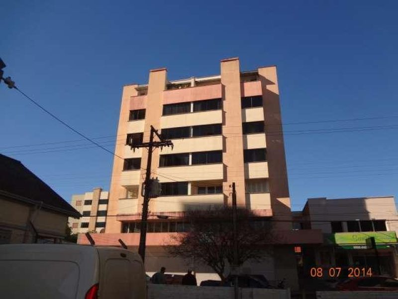 Apartamento com 2 quartos, 1 banheiro e 80m² à venda no bairro Centro, Taquara