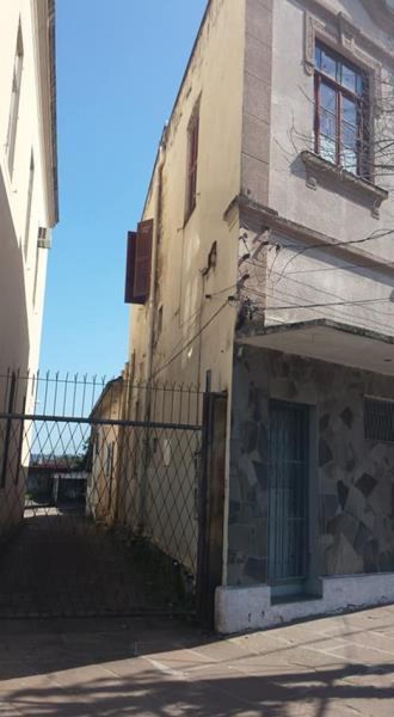 Prédio com 3 quartos e 2 banheiros à venda no bairro Centro, Taquara