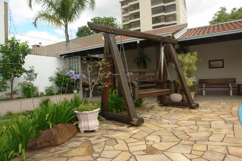 Casa com 2 quartos, 4 banheiros e 263m² à venda no bairro Centro, Taquara