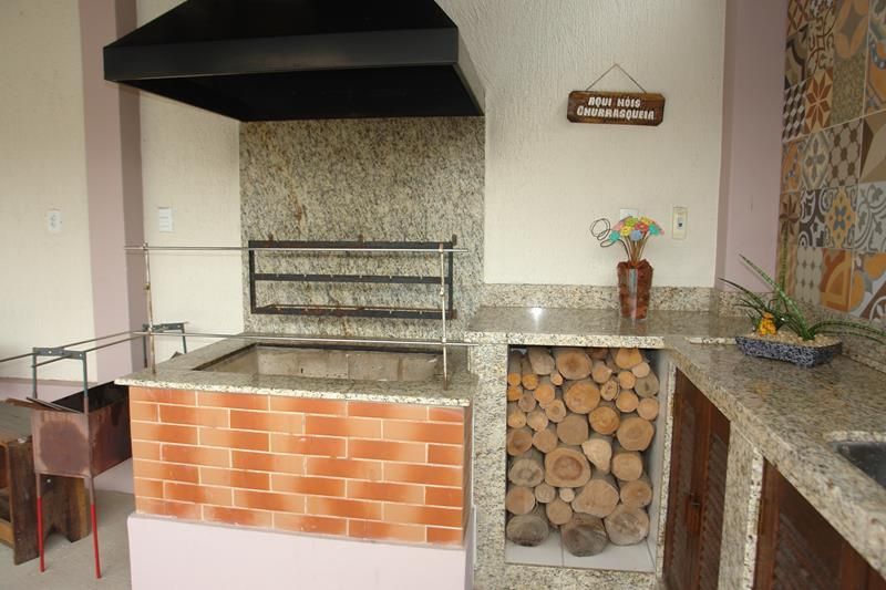 Casa com 2 quartos, 4 banheiros e 263m² à venda no bairro Centro, Taquara