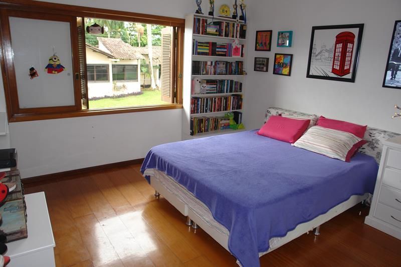 Casa com 2 quartos, 4 banheiros e 263m² à venda no bairro Centro, Taquara