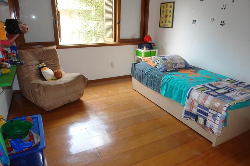 Casa com 2 quartos, 4 banheiros e 263m² à venda no bairro Centro, Taquara