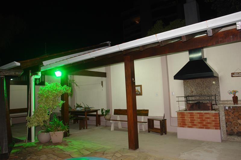 Casa com 2 quartos, 4 banheiros e 263m² à venda no bairro Centro, Taquara
