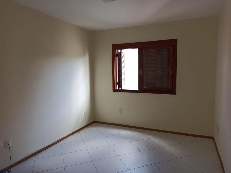 Apartamento com 1 quarto, 2 banheiros e 100m² à venda no bairro Centro, Taquara