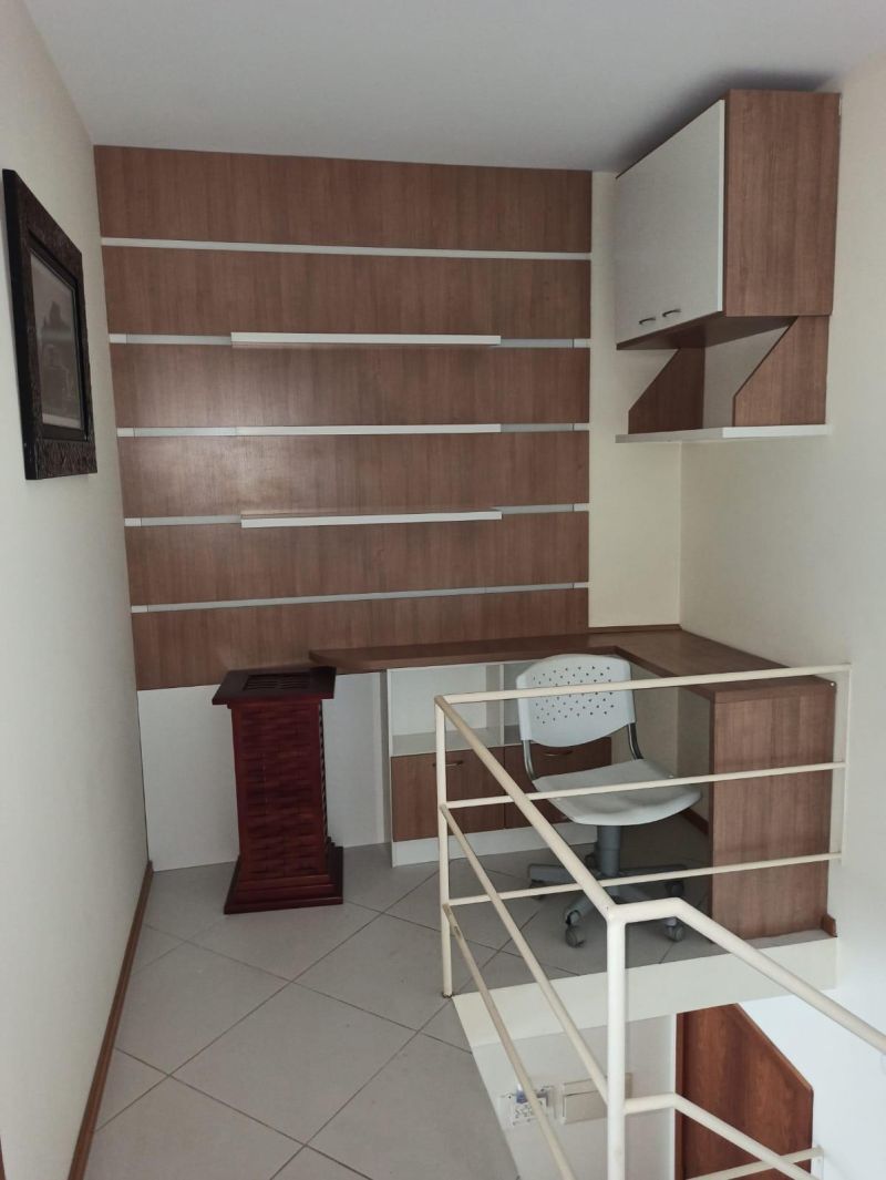 Apartamento com 1 quarto, 2 banheiros e 100m² à venda no bairro Centro, Taquara