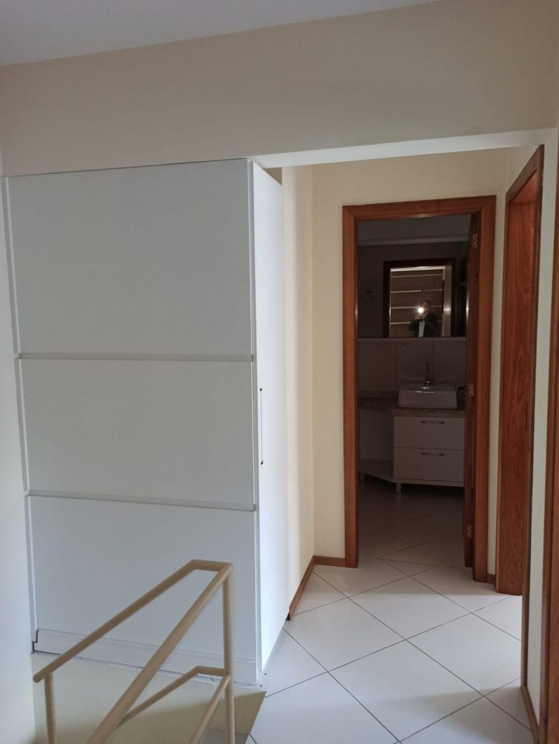 Apartamento com 1 quarto, 2 banheiros e 100m² à venda no bairro Centro, Taquara