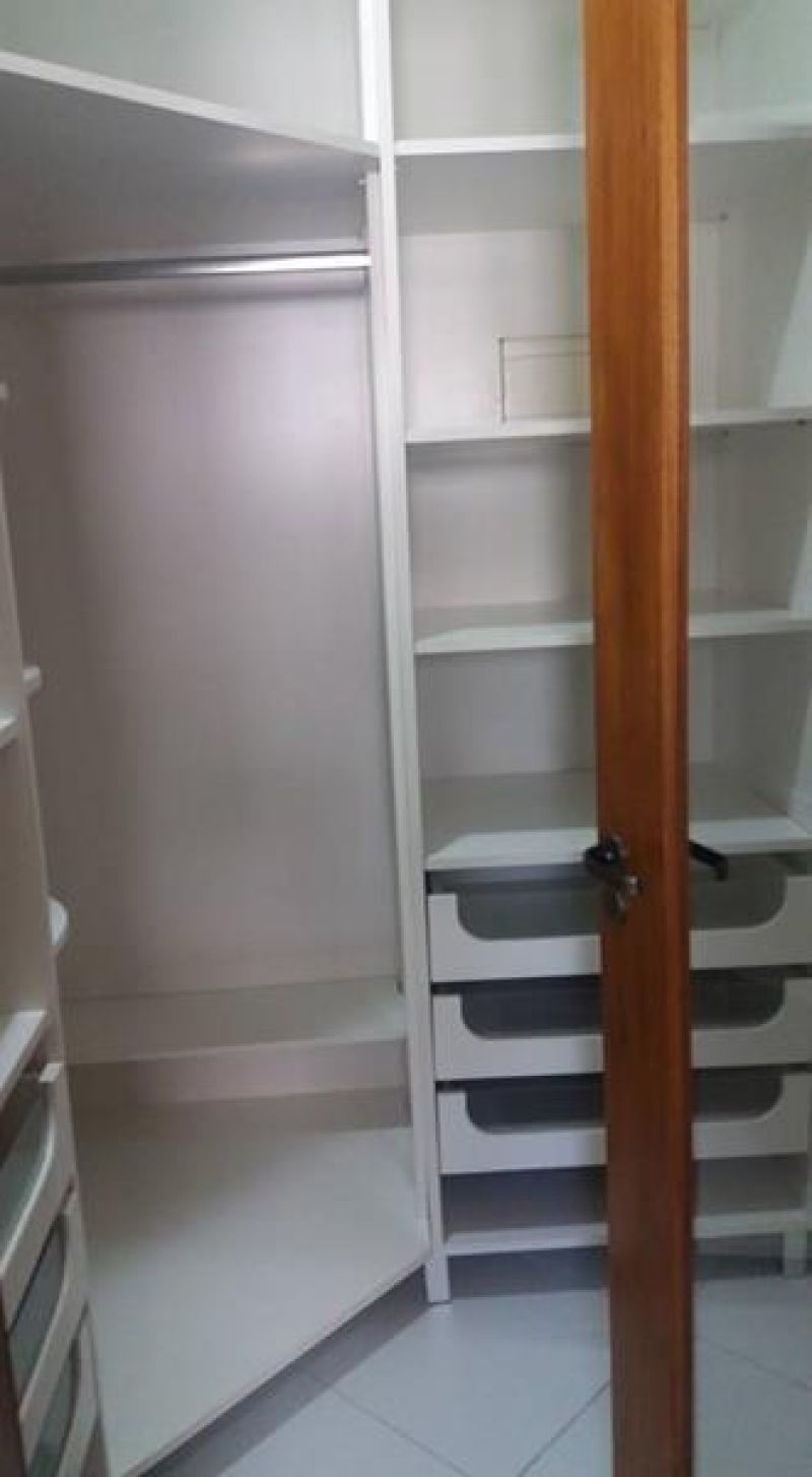 Apartamento com 1 quarto, 2 banheiros e 100m² à venda no bairro Centro, Taquara