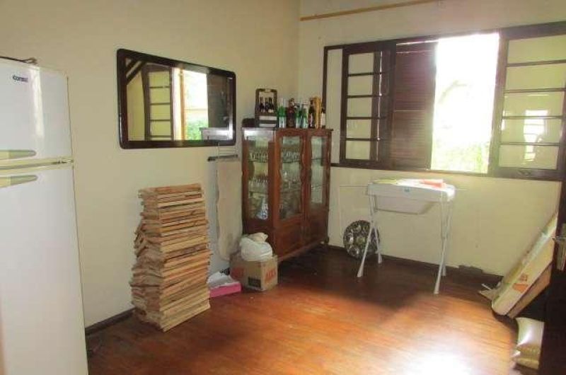 Casa com 3 quartos, 2 banheiros e 200m² à venda no bairro Centro, Taquara