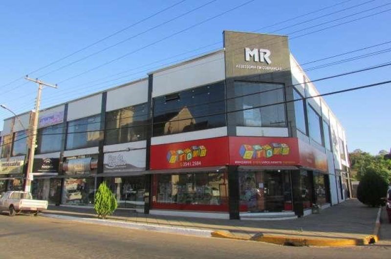 Sala com 2 banheiros e 98m² à venda no bairro Centro, Taquara