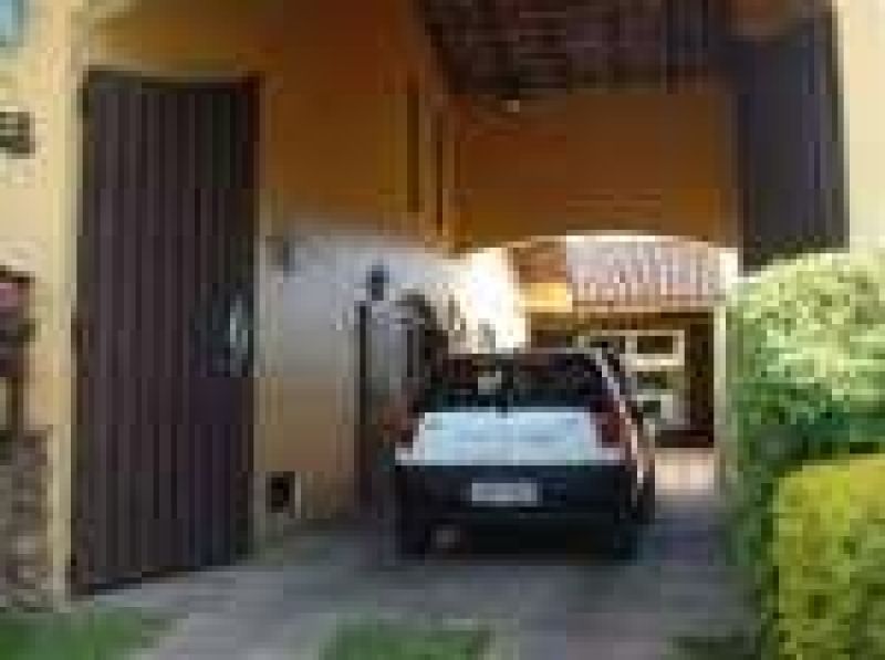 Casa com 2 quartos, 2 banheiros e 370m² à venda no bairro Centro, Taquara