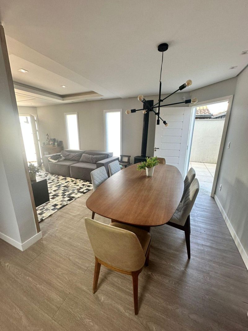 Casa com 2 quartos, 2 banheiros e 265m² à venda no bairro Jardim do Prado, Taquara