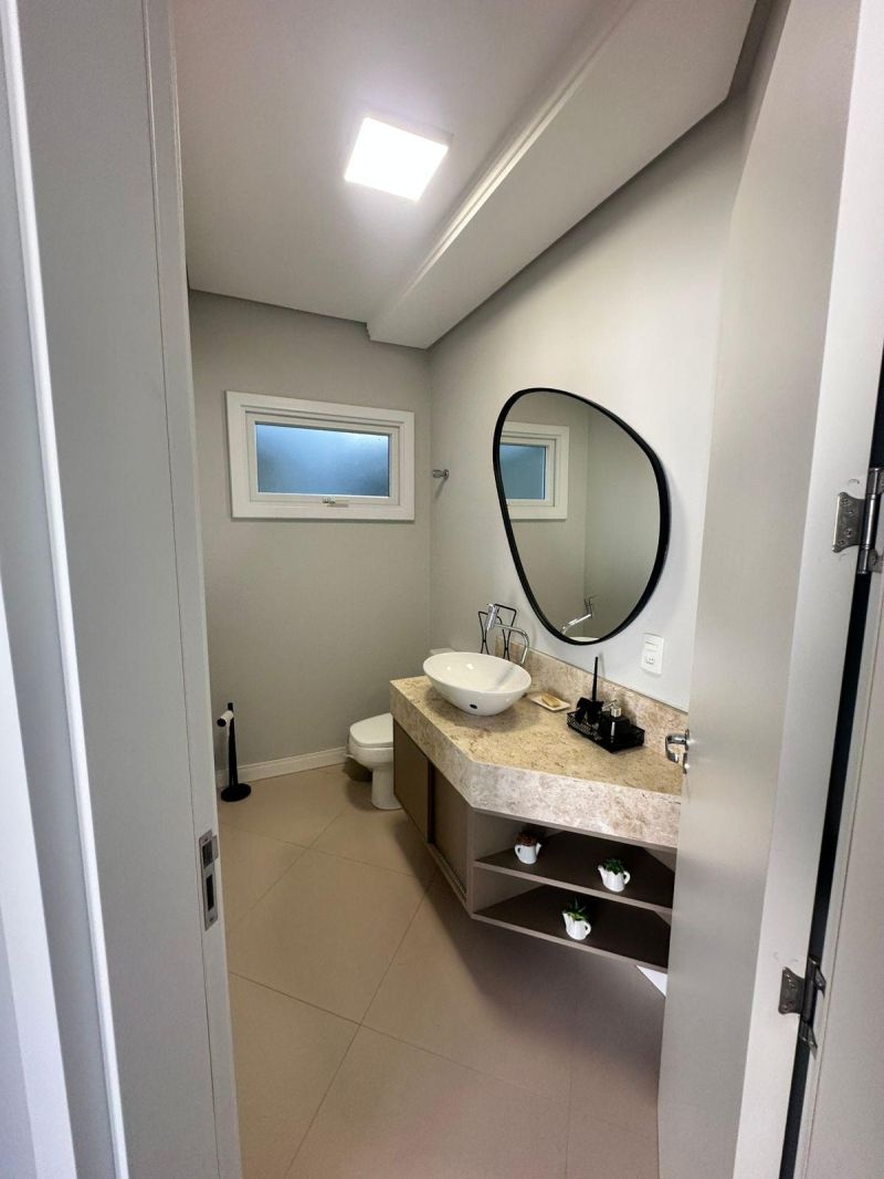 Casa com 2 quartos, 2 banheiros e 265m² à venda no bairro Jardim do Prado, Taquara