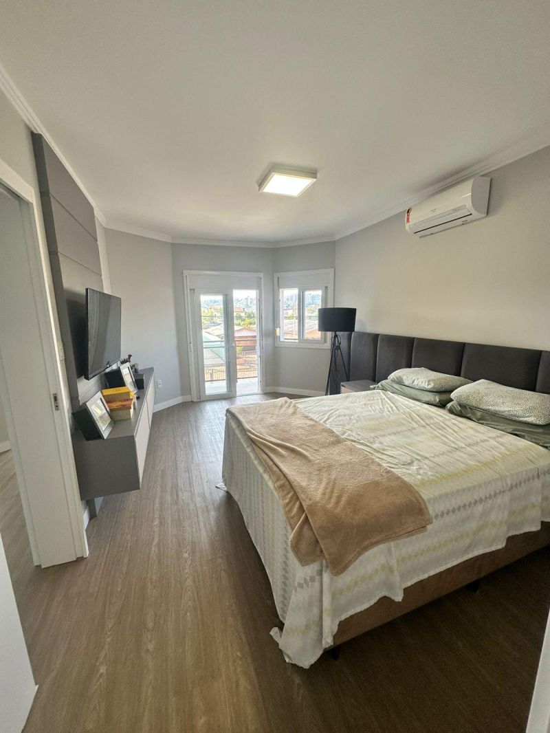 Casa com 2 quartos, 2 banheiros e 265m² à venda no bairro Jardim do Prado, Taquara