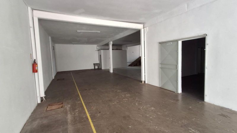 Prédio à venda no bairro Jardim do Prado, Taquara