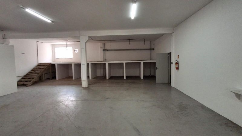 Prédio à venda no bairro Jardim do Prado, Taquara