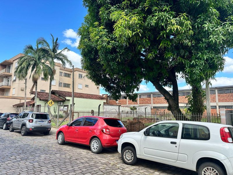 Terreno à venda no bairro Jardim do Prado, Taquara