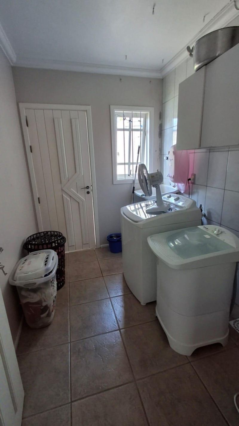 Casa com 3 quartos, 3 banheiros e 260m² à venda no bairro Jardim do Prado, Taquara