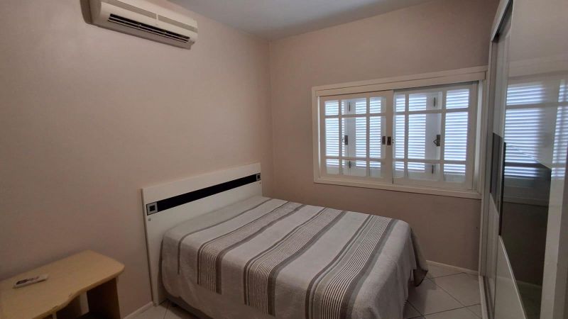 Casa com 3 quartos, 3 banheiros e 260m² à venda no bairro Jardim do Prado, Taquara