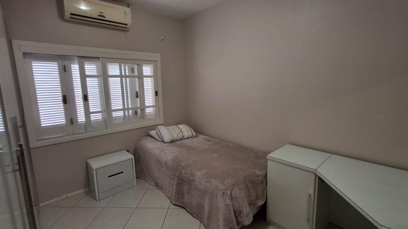 Casa com 3 quartos, 3 banheiros e 260m² à venda no bairro Jardim do Prado, Taquara