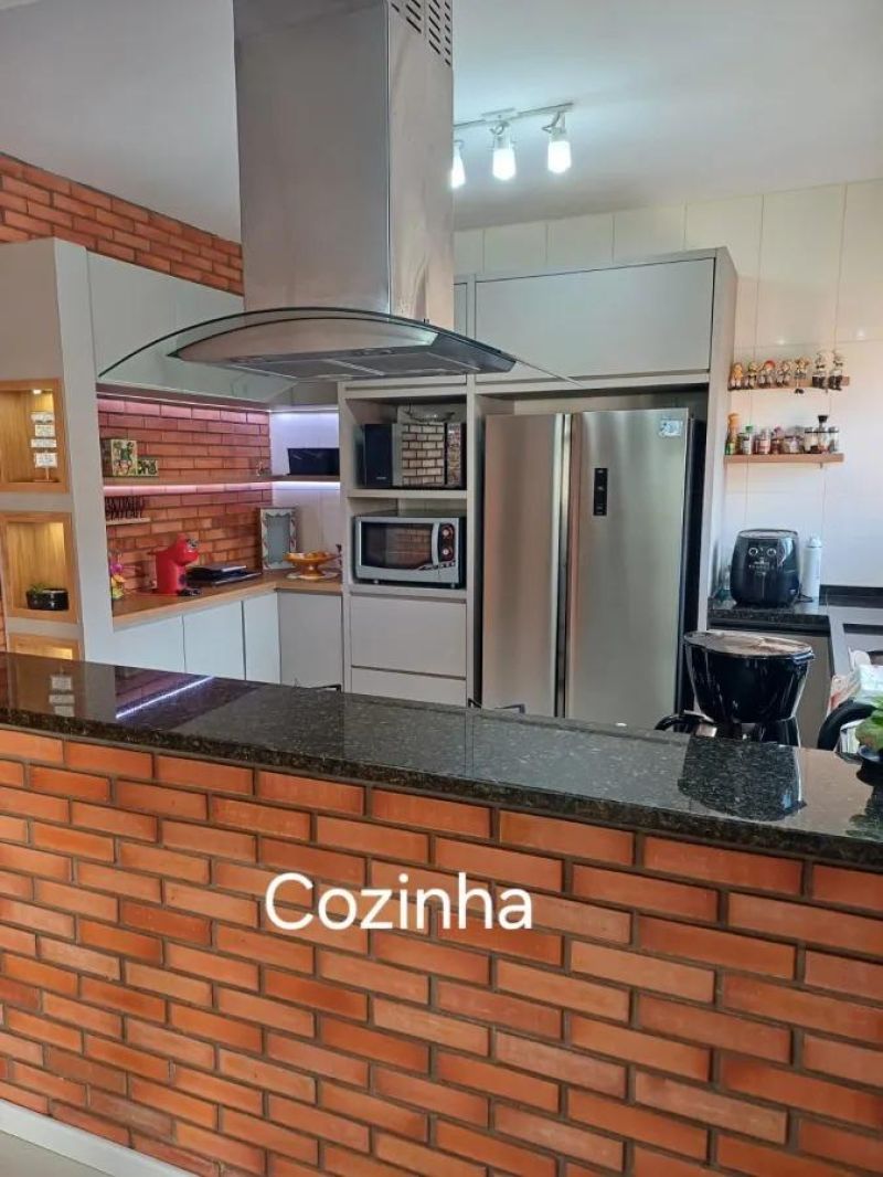 Casa com 4 quartos, 3 banheiros e 230m² à venda no bairro Jardim do Prado, Taquara