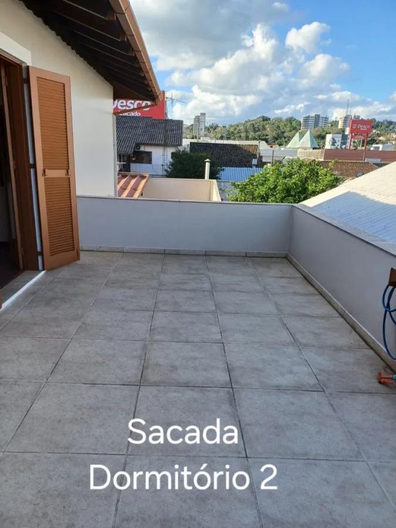 Casa com 4 quartos, 3 banheiros e 230m² à venda no bairro Jardim do Prado, Taquara