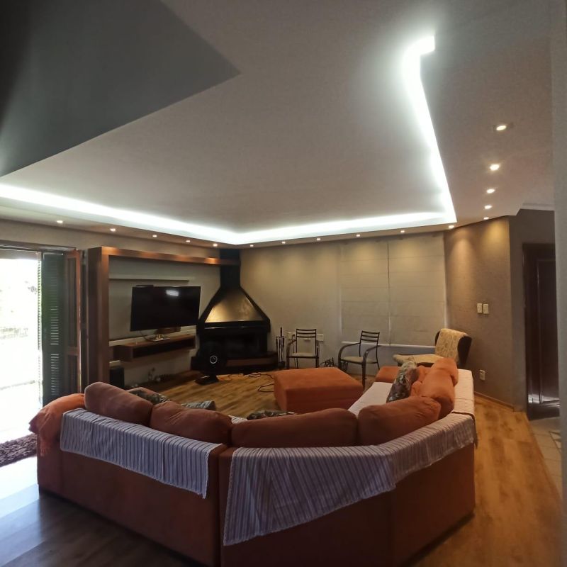 Casa com 3 quartos, 3 banheiros e 296m² à venda no bairro Jardim do Prado, Taquara