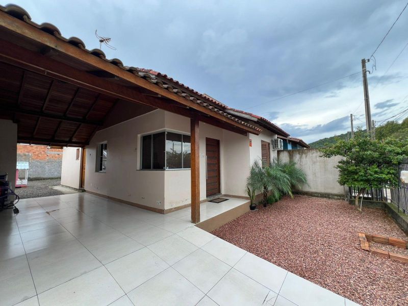 Casa com 2 quartos e 1 banheiro à venda no bairro Nova Parobe, Parobe