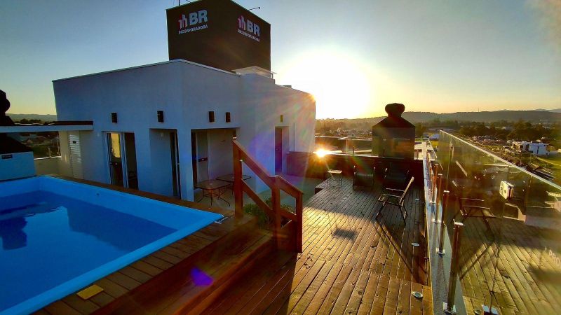 Apartamento com 1 quarto, 2 banheiros e 54m² à venda no bairro Jardim do Prado, Taquara