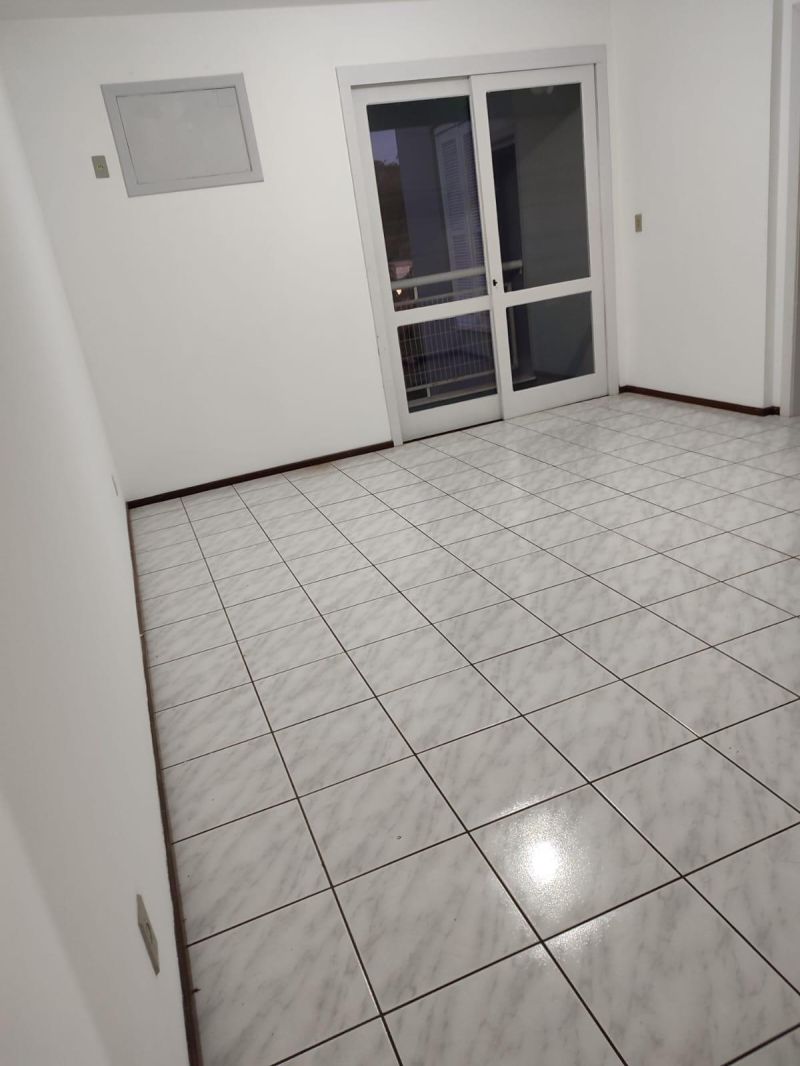 Apartamento com 2 quartos, 1 banheiro e 88m² à venda no bairro Jardim do Prado, Taquara