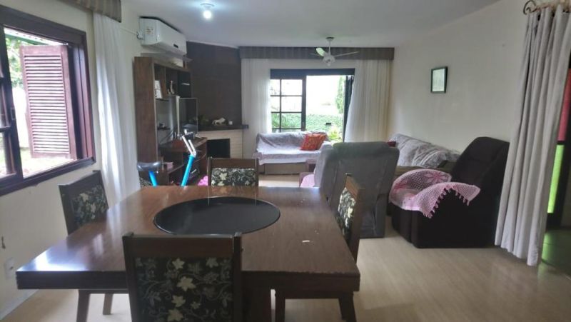 Casa com 4 quartos, 4 banheiros e 241m² à venda no bairro Jardim do Prado, Taquara