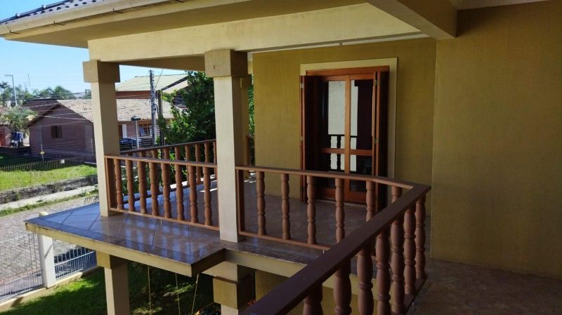 Casa com 4 quartos, 2 banheiros e 215m² à venda no bairro Jardim do Prado, Taquara
