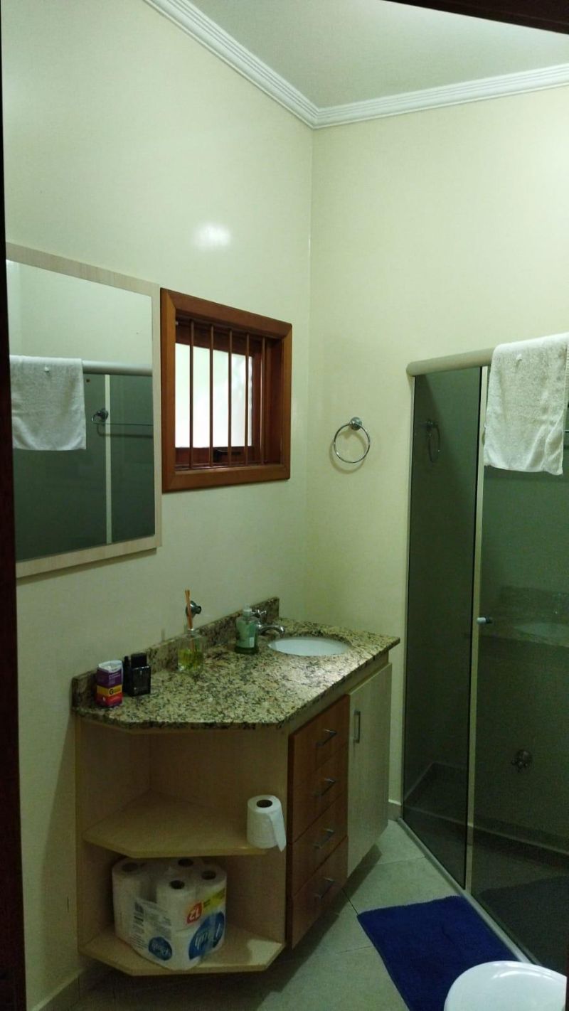 Casa com 4 quartos, 2 banheiros e 215m² à venda no bairro Jardim do Prado, Taquara