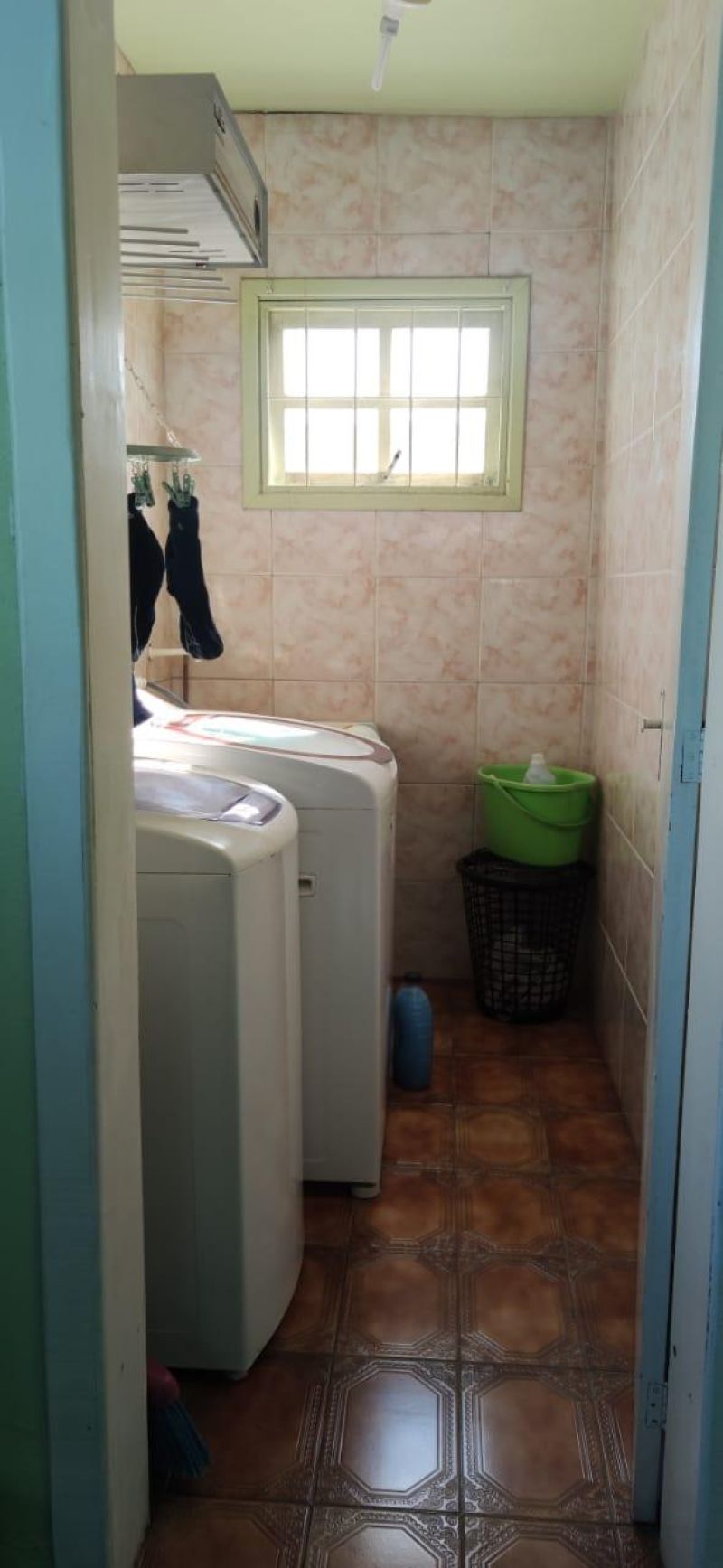 Casa com 3 quartos, 4 banheiros e 400m² à venda no bairro Jardim do Prado, Taquara
