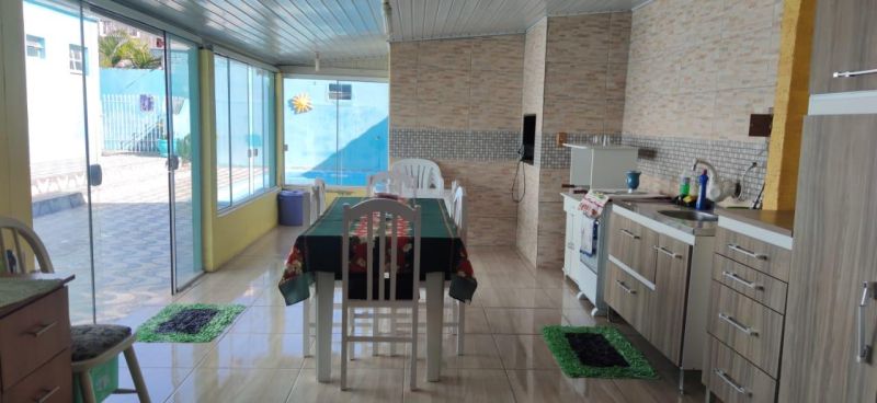 Casa com 3 quartos, 4 banheiros e 400m² à venda no bairro Jardim do Prado, Taquara