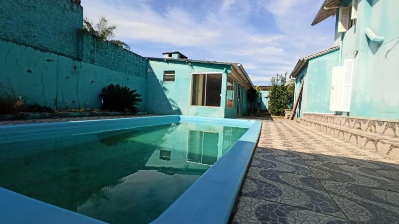 Casa com 3 quartos, 4 banheiros e 400m² à venda no bairro Jardim do Prado, Taquara