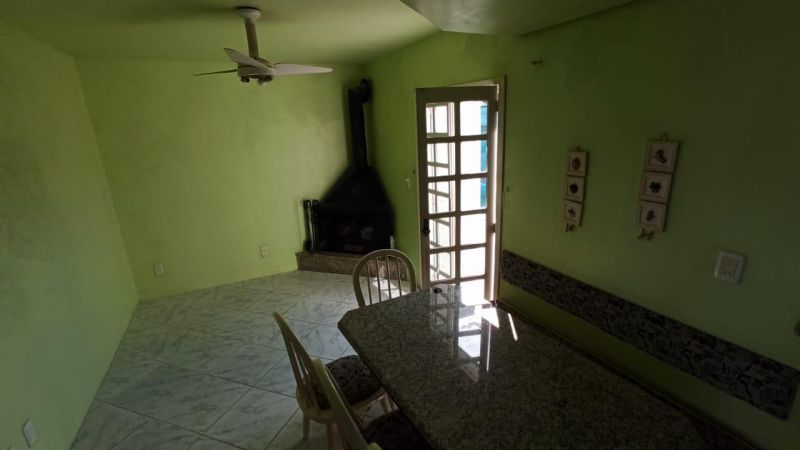 Casa com 3 quartos, 4 banheiros e 400m² à venda no bairro Jardim do Prado, Taquara