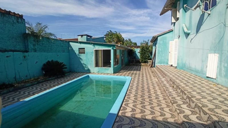 Casa com 3 quartos, 4 banheiros e 400m² à venda no bairro Jardim do Prado, Taquara