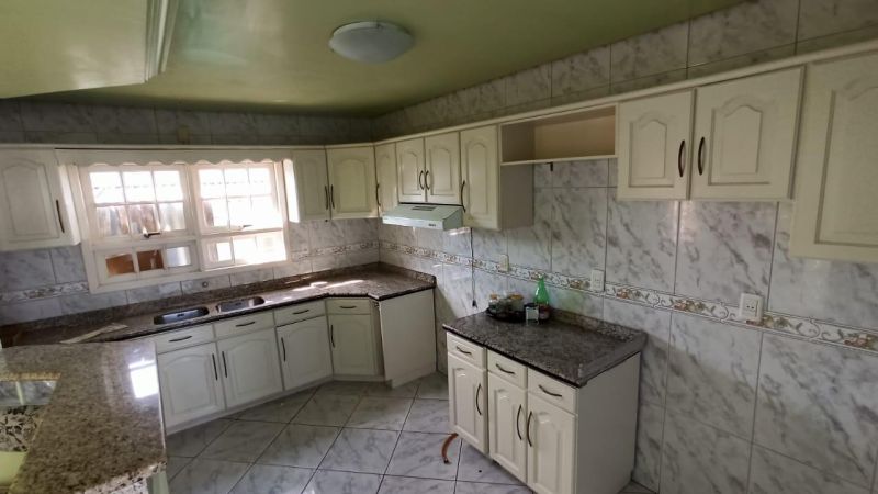Casa com 3 quartos, 4 banheiros e 400m² à venda no bairro Jardim do Prado, Taquara