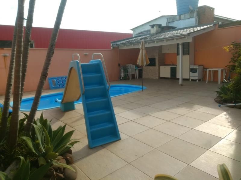 Casa com 3 quartos, 3 banheiros e 250m² à venda no bairro Jardim do Prado, Taquara