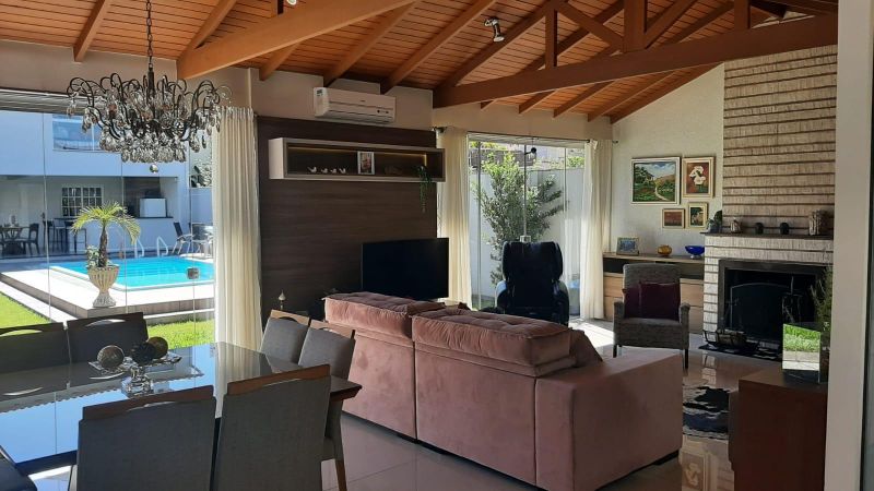 Casa com 3 quartos, 4 banheiros e 400m² à venda no bairro Jardim do Prado, Taquara